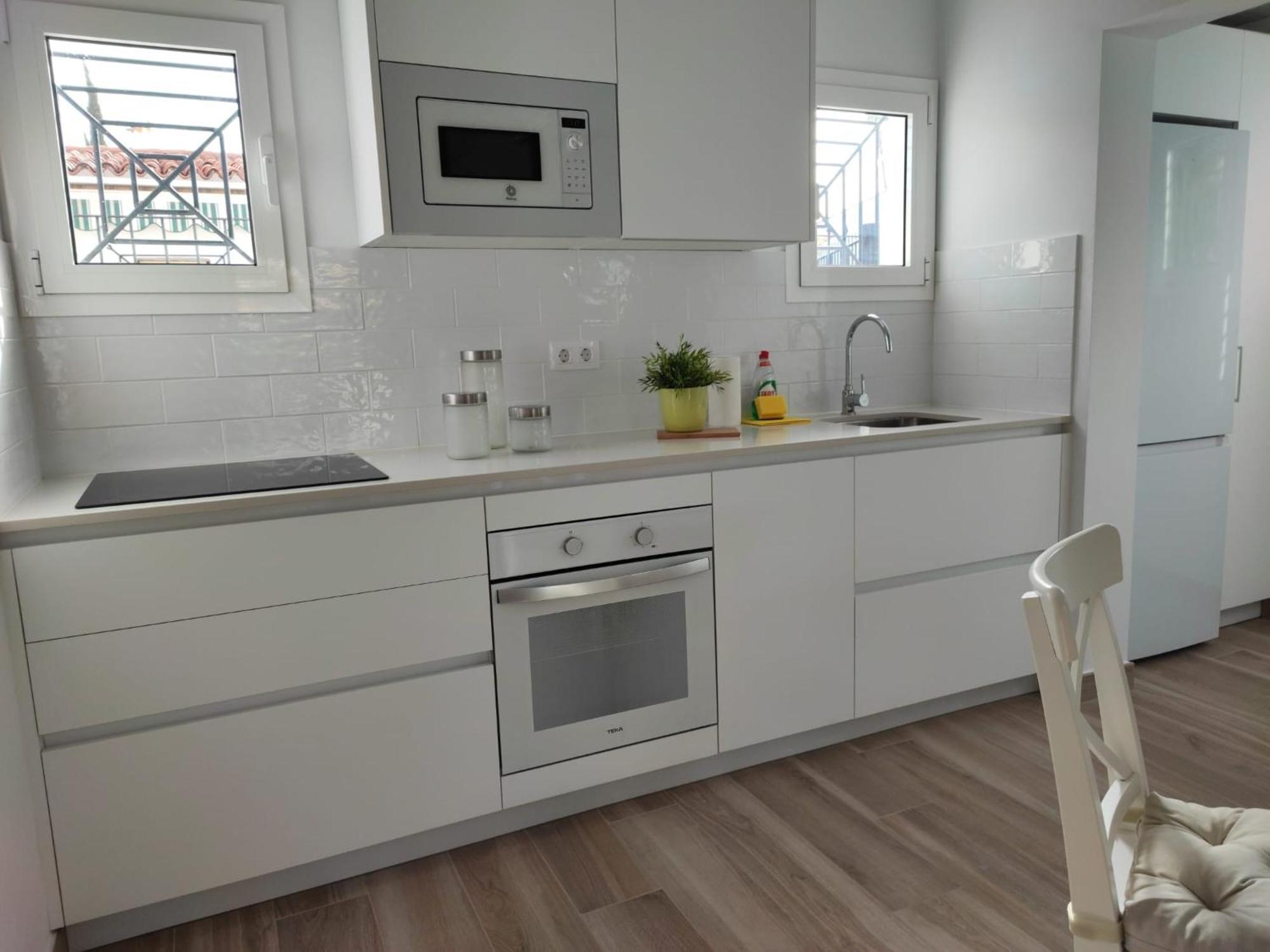 Relax With Parking Apartment *